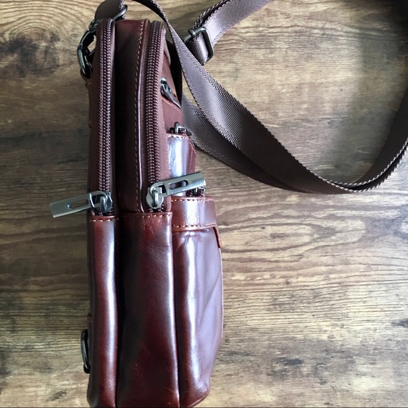 Crossbody bag - Picture 3 of 16